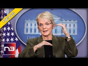 Read more about the article Granholm Praises China for World’s Largest ‘Clean Energy’ Investment