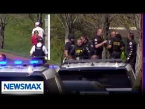 Read more about the article Gun control does not keep us safe: Pete Ricketts | The Chris Salcedo Show