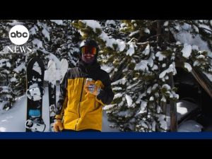 Read more about the article Skier rescues snowboarder buried head-first in snow l GMA