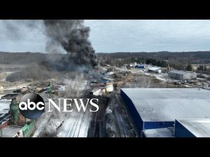 Read more about the article Cleanup efforts continue after toxic Ohio train derailment | ABCNL
