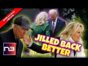 Read more about the article BREAKING: Jill Biden SLIPS – Accidentally Reveals Who the REAL Commander in Chief is!