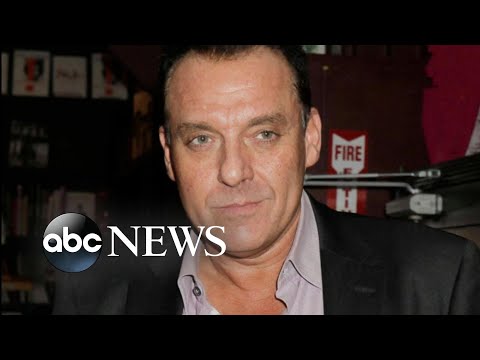 You are currently viewing Tom Sizemore dead at 61