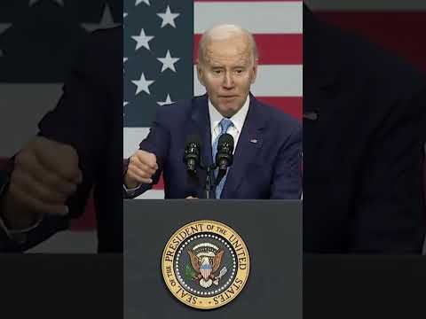 You are currently viewing Joe Biden VS the Teleprompter