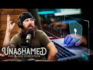 Read more about the article Jase Got Hacked! What Made Willie Cry & the Movie Sneak Peek for a Lucky Few | Ep 642