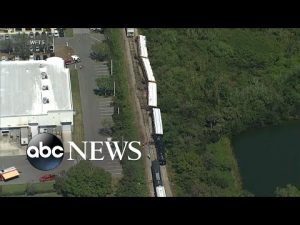 Read more about the article Florida train carrying 30,000 gallons of liquid propane derails l GMA