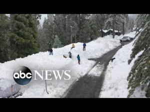 Read more about the article California braces for up to 5 more feet of snow