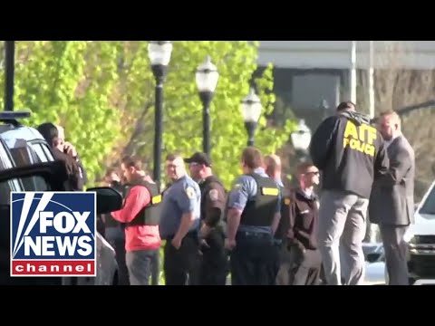 You are currently viewing Live: Louisville police give update on deadly shooting