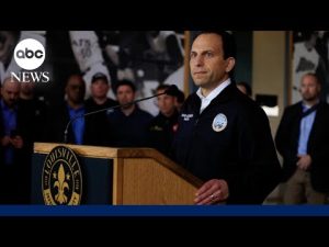 Read more about the article Louisville mayor, officials call for state and federal action to tackle gun violence