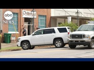 Read more about the article Hunt for suspect after 4 killed at birthday party in Alabama l GMA