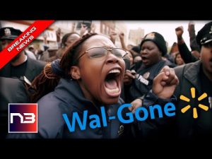 Read more about the article Walmart Gets Unexpected Surprise Visitors After Residents Learn of Painful Corporate Announcement