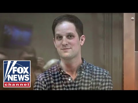 You are currently viewing First video emerges of WSJ reporter from inside Russian courtroom