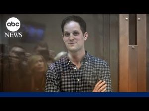Read more about the article WSJ reporter ‘wrongfully detained’ in Russia appears in court l GMA
