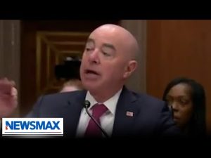 Read more about the article DHS Sec. Mayorkas faces pressure to resign | Wake Up America