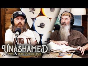 Read more about the article Jase Takes Issue with Toilet Tissue & Phil’s Backwoods Advice for Your Bum | Ep 668