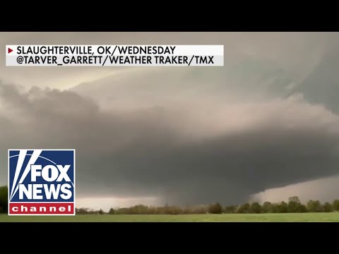 You are currently viewing At least 2 dead in Oklahoma after tornado outbreak