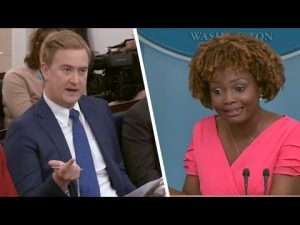 Read more about the article Doocy HUMILIATES KJP Over Biden Meeting Expelled Lawmakers INSTEAD of Shooting Victims’ Families