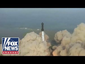 Read more about the article Elon Musk opens ‘new chapter’ in moon exploration