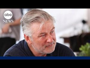 Read more about the article Charges dropped against Alec Baldwin in fatal ‘Rust’ shooting