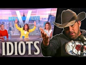 Read more about the article Why the IDIOTS at The View are WRONG About Tucker Carlson Leaving Fox