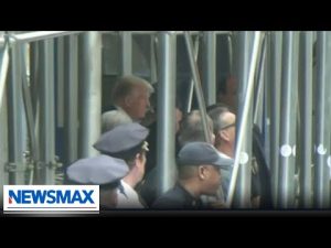 Read more about the article BREAKING: Donald Trump leaves Manhattan Criminal Court following arraignment