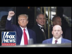 Read more about the article Trump arraigned at Manhattan Criminal Courthouse