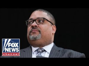 Read more about the article Bragg’s Trump election interference timeline doesn’t add up: Ex-prosecutor