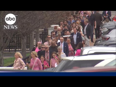 You are currently viewing Funerals begin for victims of the Nashville school shooting as 911 call released