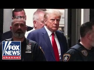 Read more about the article Bragg’s indictment may violate Trump’s 6th Amendment rights: legal analysts