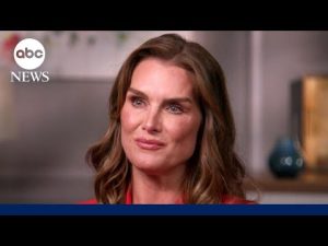 Read more about the article Brooke Shields looks back on childhood roles through new lens
