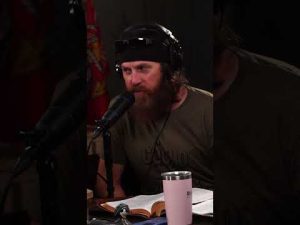 Read more about the article Jase Robertson’s Family Is Continuing Uncle Si’s Legacy
