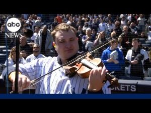 Read more about the article 21-year-old wows the crowd during World Autism Day | WNT