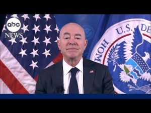 Read more about the article ‘This is not the way to seek relief’: U.S. Homeland Security secretary on Title 42 expiration l GMA