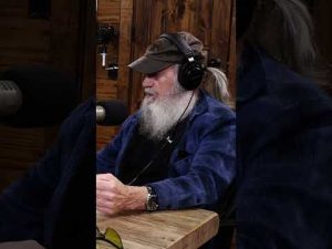 Read more about the article Uncle Si Is Scared of Jay Stone’s Youngest Daughter
