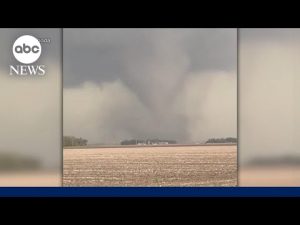 Read more about the article 50 reported twisters touch down in Heartland l GMA
