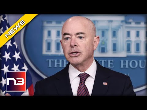 You are currently viewing Disgraced Homeland Security Chief Calls Out Border Governor’s Actions to Protect Border