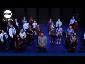 Read more about the article Florida hospital creates all-employee orchestra to help heal pandemic trauma