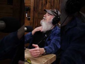 Read more about the article Uncle Si Doesn’t Like Being a Guinea Pig for Doctors