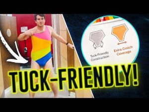 Read more about the article Alex Stein Trys Target’s Viral “Tuck-Friendly” Swimsuit