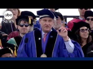 Read more about the article College grads gifted $1,000