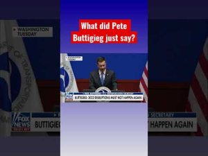 Read more about the article Buttigieg: Memorial Day weekend will be a ‘test’ of the airline system #shorts