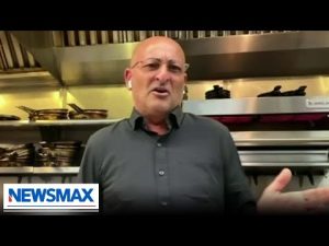 Read more about the article WATCH: NY restaurant owner calls out gas stove ban | The Count