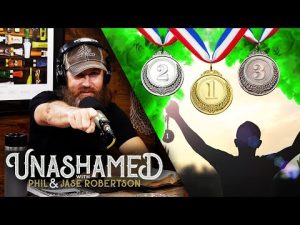 Read more about the article Phil & Fam Are Unashamed … of Their Bodily Functions & Jase’s New Olympic Sport | Ep 678
