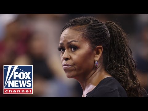 You are currently viewing Michelle Obama could ‘sneak’ her way into the 2024 race