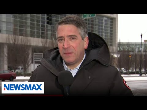 You are currently viewing Migrants overwhelming Chicago’s social services