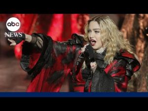 Read more about the article Madonna sued for concert starting late