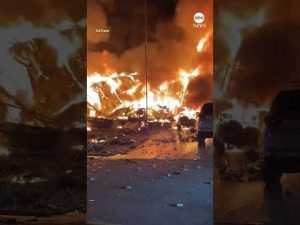 Read more about the article Fire chief says ‘several’ dead after small plane crashes at mobile home park in Clearwater, Florida