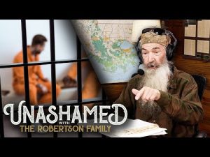 Read more about the article Phil Captivates Death Row Inmates with One Sentence & How Jase Knows He’s Getting Old | Ep 845