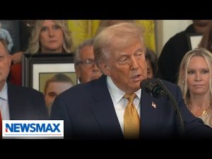 Read more about the article Trump: We are delivering another defeat for savage drug smugglers