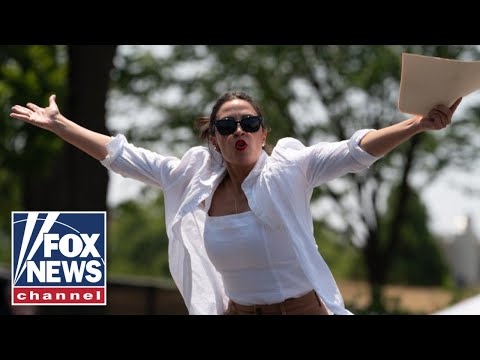 You are currently viewing ‘GOD BLESS’ AOC for thinking she can do this, says GOP senator
