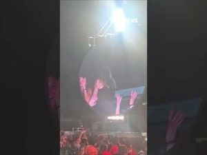 Read more about the article Caught?! Couple hides after Coldplay Jumbotron appearance #shorts #viral #news #us #music #concert